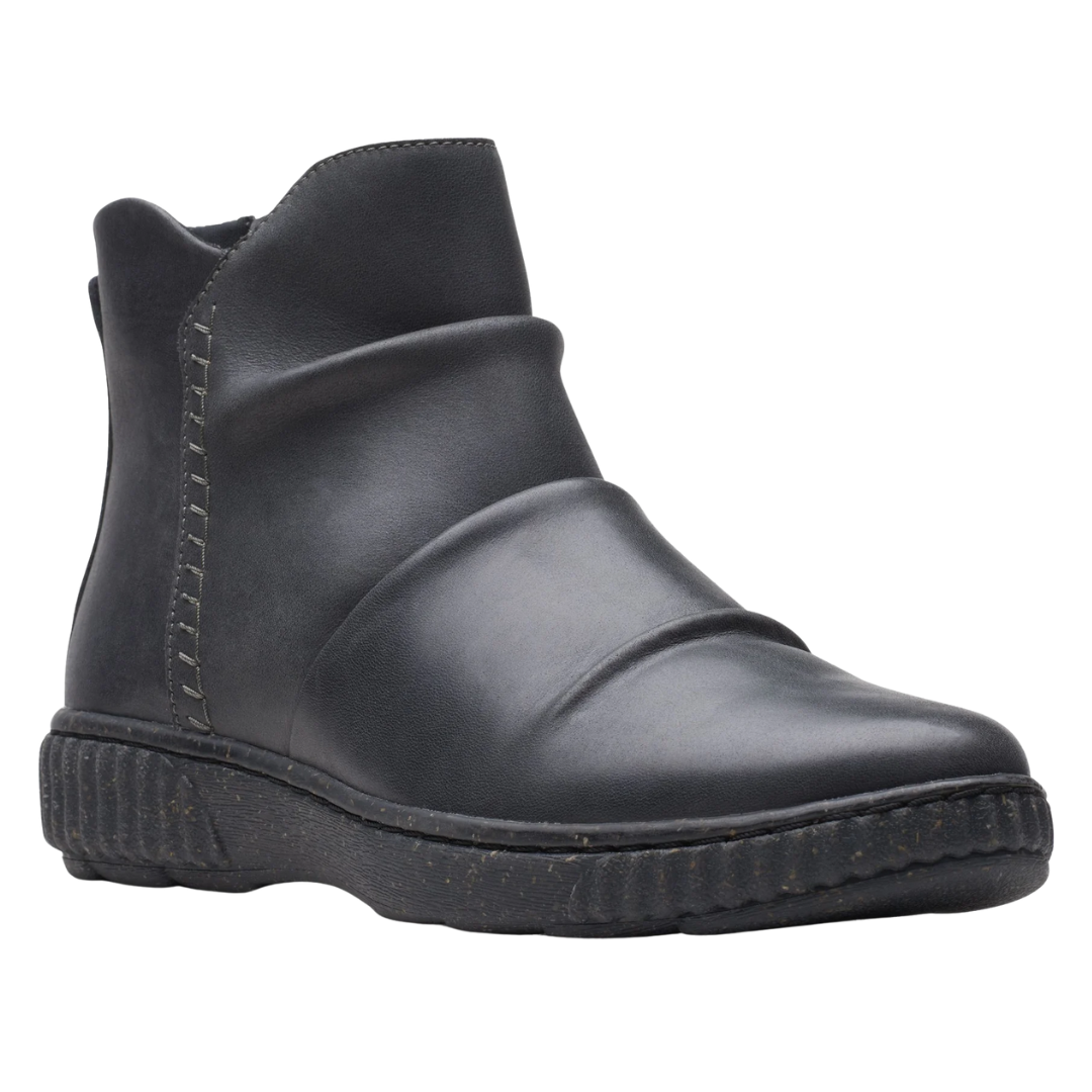 Clarks - Women's Caroline Rae Ankle Boot - Black Leather