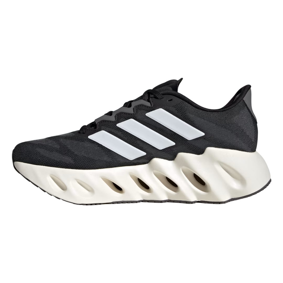 Adidas - Women's Switch FWD 'Black White' - Core Black / Cloud White / Grey Five