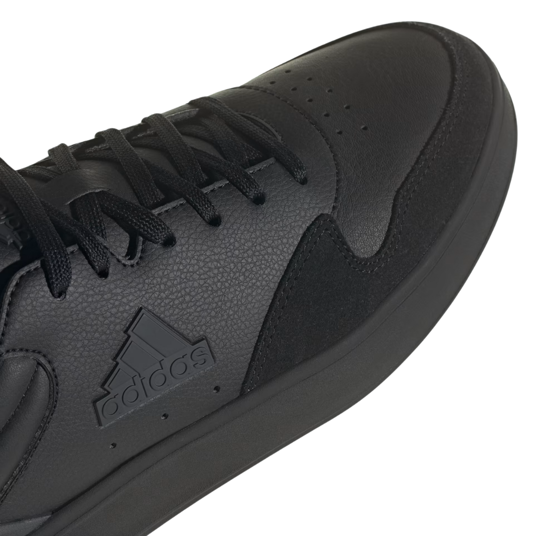 Adidas - Men's Kantana 'Black' - Core Black / Carbon / Carbon