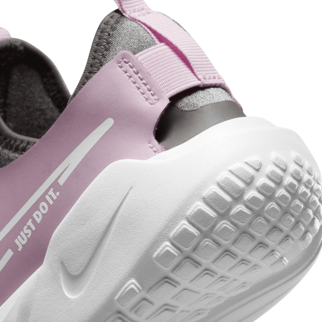 Nike - Kid's Flex Runner 2 GS 'Pink Foam' - Pink Foam / White / Flat Pewter