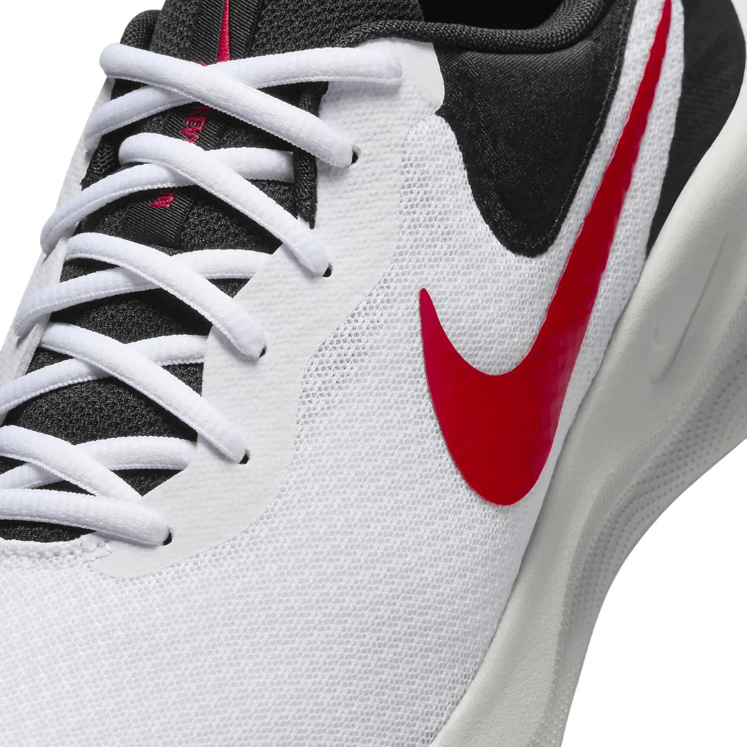 Nike - Men's Revolution 7 'White Black Fire Red' - White / Black / Photon Dust / Fire Red